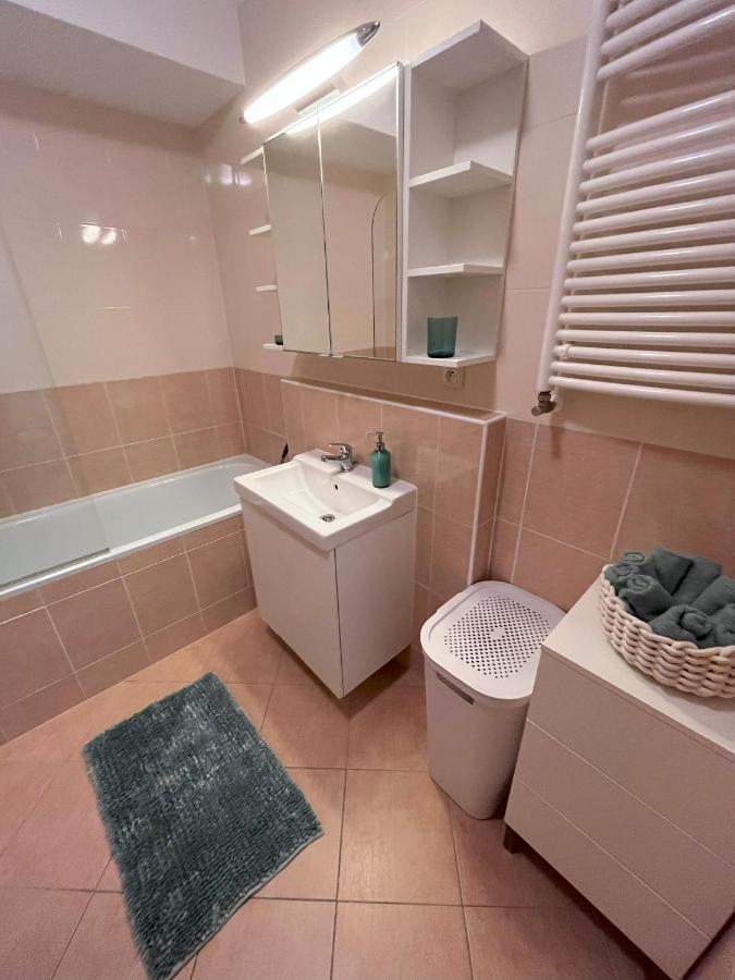 2 Room Apartment With Terrace, New Building, Jegeho Bratislava Exterior foto