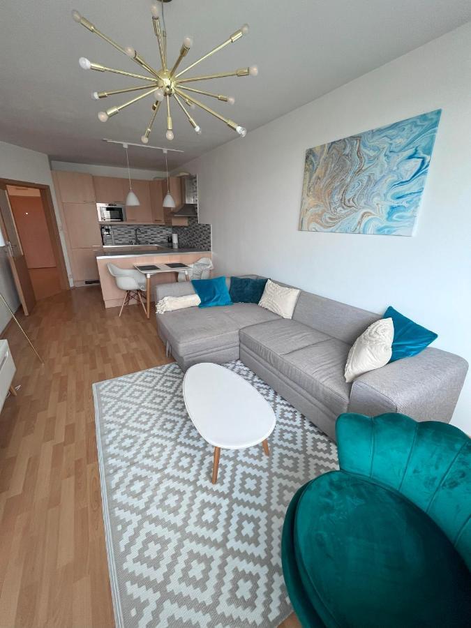 2 Room Apartment With Terrace, New Building, Jegeho Bratislava Exterior foto